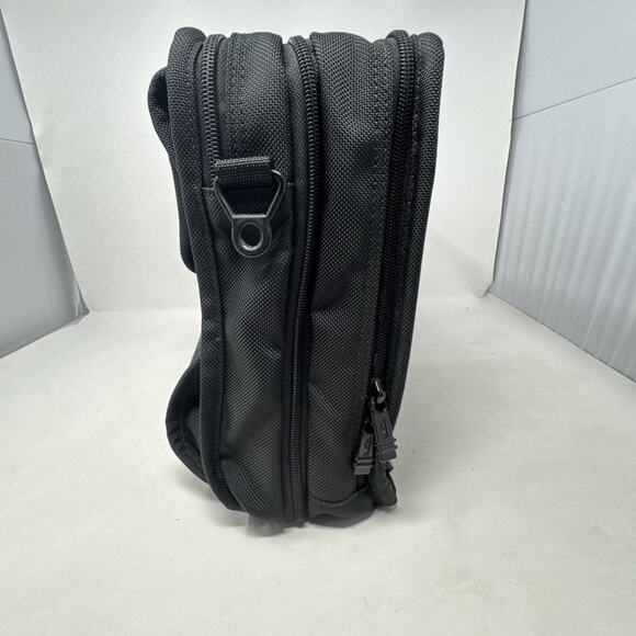 Tumi 206D3 Expandable Organizer Laptop Bag Black Ballistic Nylon Briefcase w/TAG - Picture 9 of 12